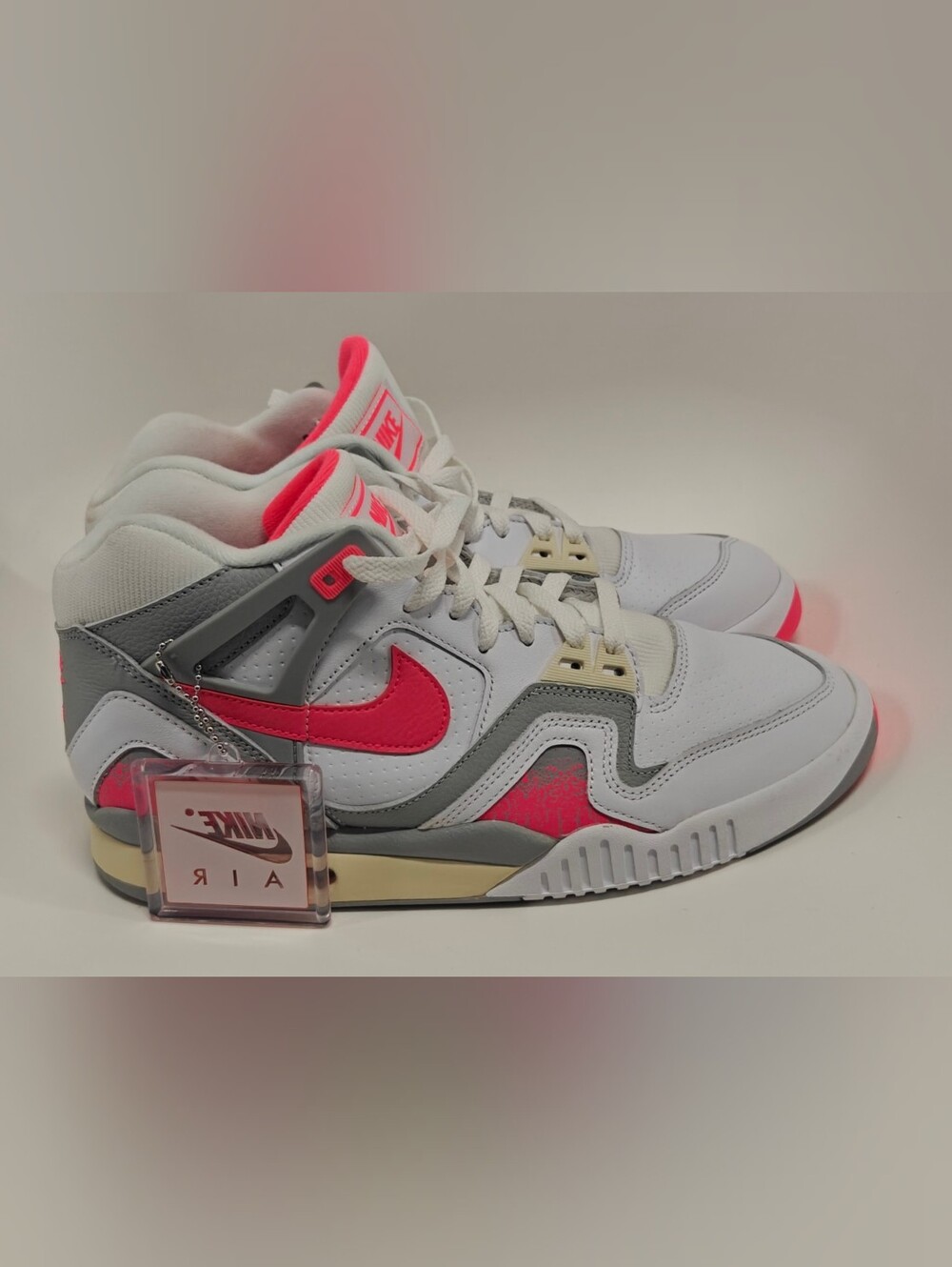 Nike Air Tech Challenge 2 “Racer Pink” Agassi Tennis Shoes Men’s Size 10 White